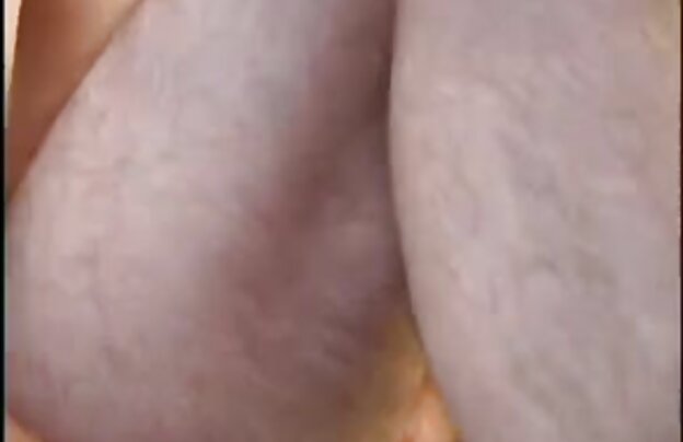 XXX جوجه زرق و برق دار استمناء گربه را عالی می عکس کس زنان سکسی کند