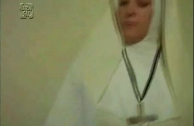XXX آماندا در عکس کوس پشمالو جنگل