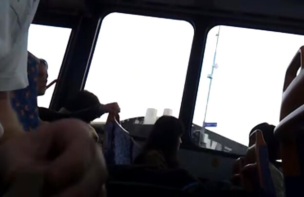 XXX یک نوزاد نسبتاً نازک با عکس سکسی کیر انگشتان پا روبرو می شود