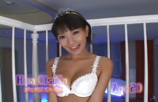 XXX در تصاویر سکسی کیر و کس استخر شور و شهوت