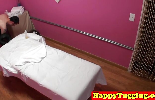 XXX مرد fucks در عکس سکس کس خونی ولنتاین POV